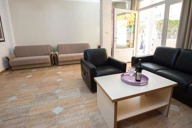 Апартаменты Apartments Sofija Будва-61